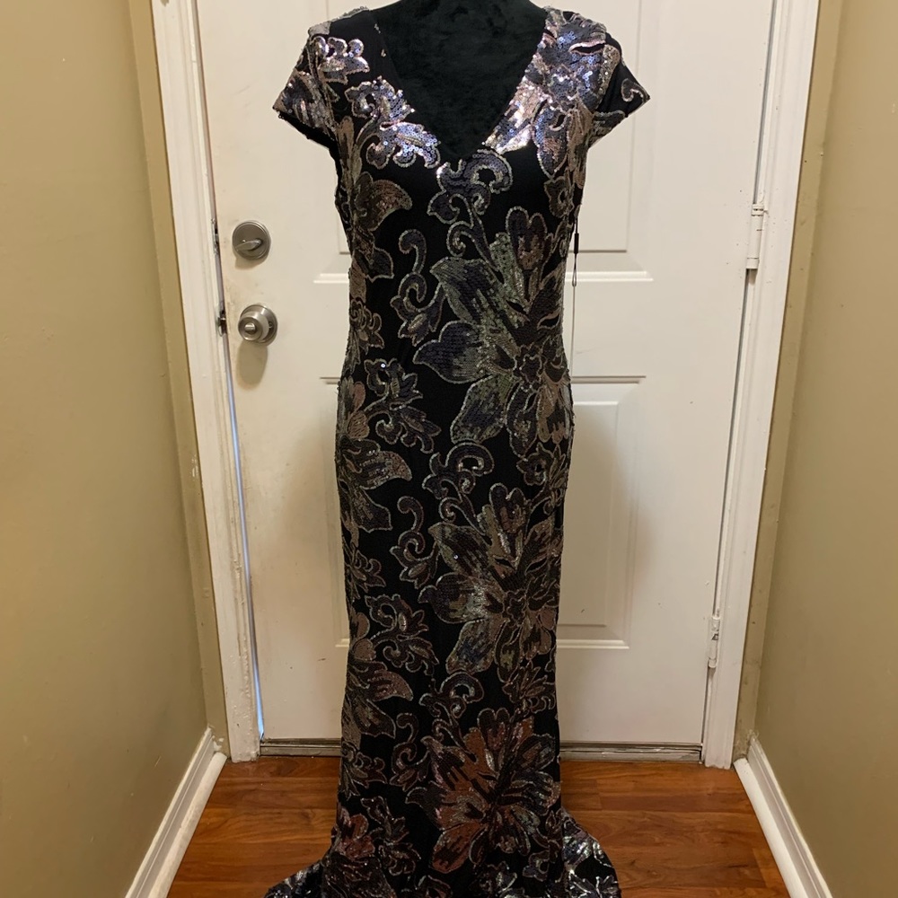 CK Dress 10 - Picture 3 of 16
